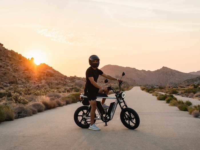 Juiced Bikes just dropped its new HyperScrambler 2 — a good-looking and quick e-bike with tons of range.