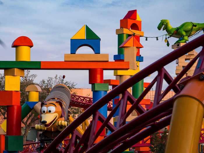 There are more than 400 toy blocks in Toy Story Land.