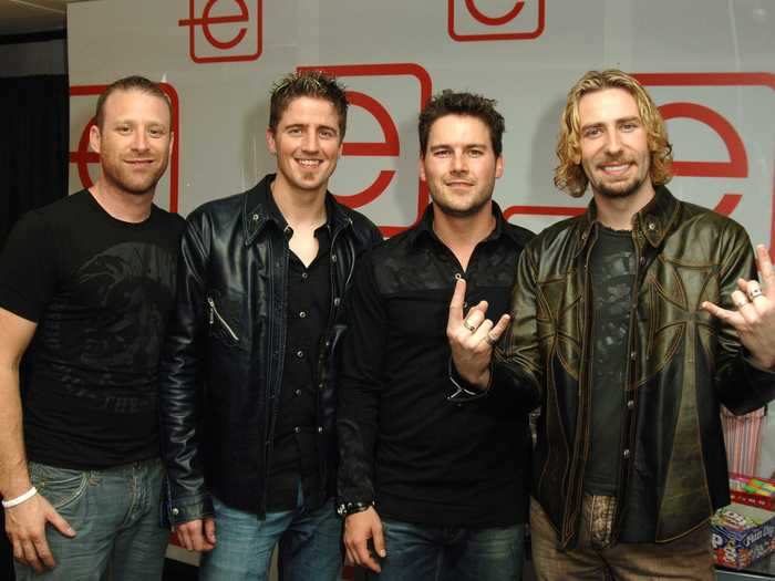 Nickelback was the highest-selling band of 2006.