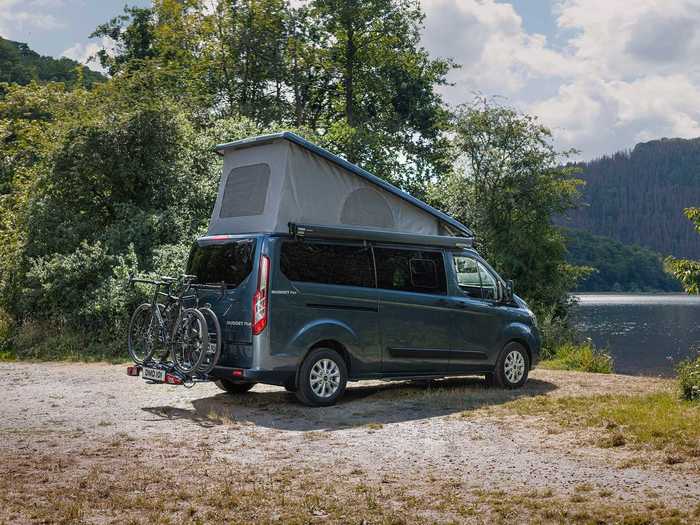 The long-wheelbase Nugget will be available for order in November for UK-based customers, with deliveries set to begin early next year. However, the camper