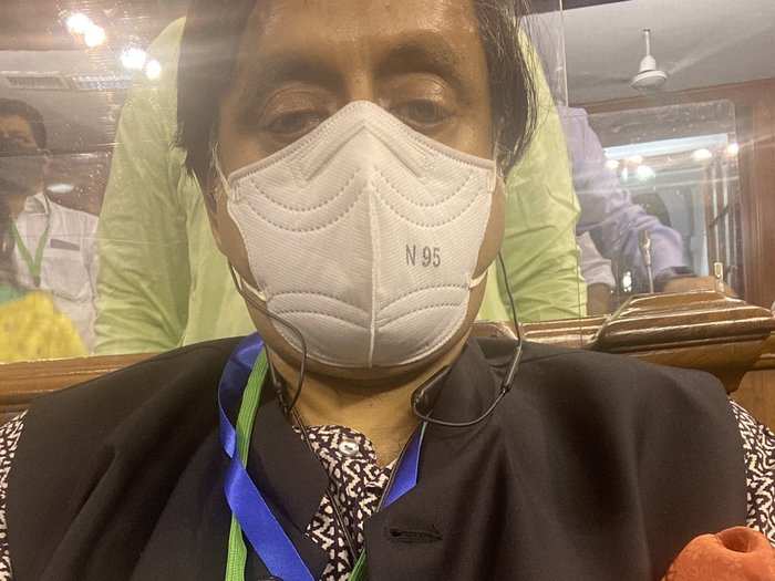 Members of the parliament arrived wearing masks. Shashi Tharoor, Congress MP, took to Twitter to share that the MPs had come “well shielded” against the pandemic.