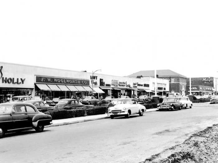 Levittown also had seven shopping centers within its community.