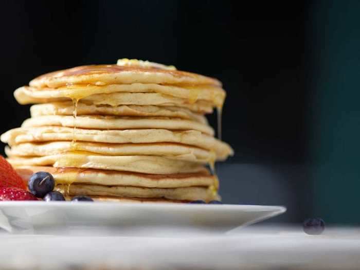 2. Stack pancakes with layers of cardboard