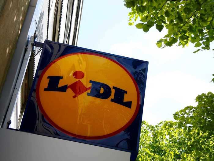 Lidl, the German discount grocery chain, plans to invest more than $500 million to open 50 new stores by the end of 2021.