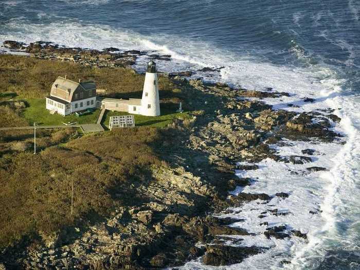 MAINE: Wood Island Lighthouse, Saco