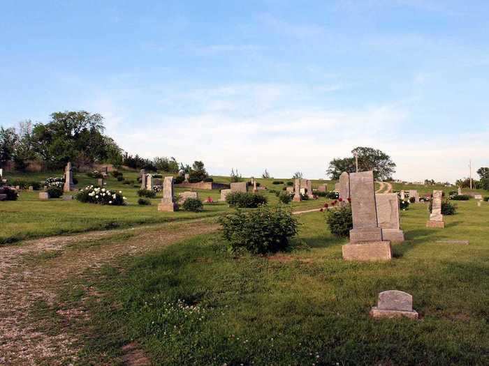 KANSAS: Stull Cemetery, Stull