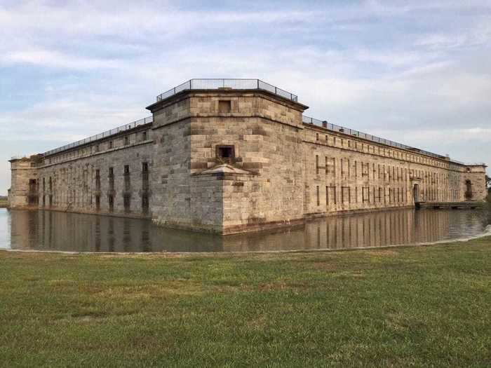 DELAWARE: Fort Delaware, Delaware City