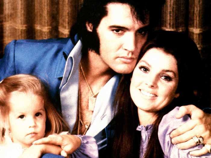 According to Graceland Auctions, Elvis purchased the home at 144 Monovale Drive in December 1970, three years before he and his wife, Priscilla, divorced. Priscilla lived at the home with daughter Lisa-Marie following her and Elvis