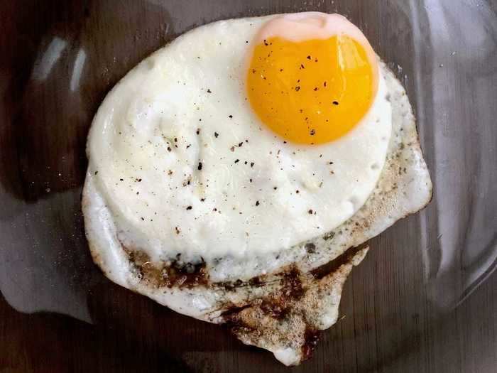 The edges of my butter egg ended up burning far more than those of my eggs cooked in olive oil.