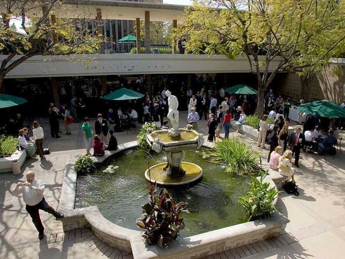 Harvey Mudd College in Claremont, California, facilitates a unique student entrepreneurial program and focuses on undergraduate degrees in science, math, and engineering.