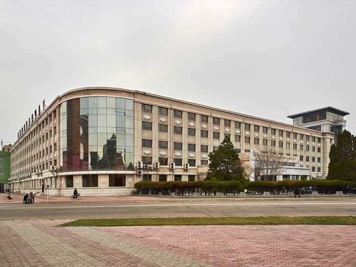 Built between 1961 and 1996 to house foreign visitors, many of Pyongyang