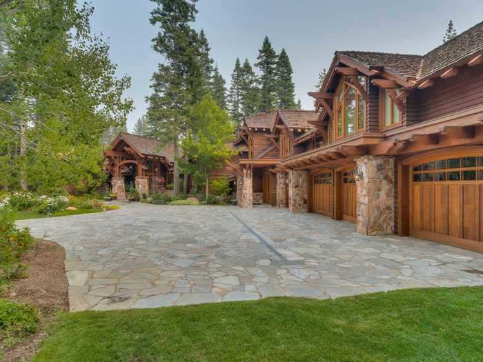 This $44 million home and Zuckerberg