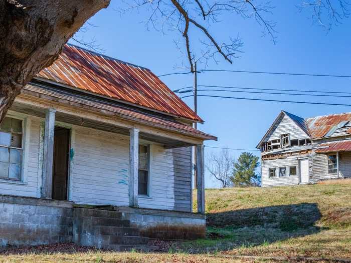 Henry River Mill Village in North Carolina was established in 1905 as a gold-panning town, with the mill producing fine yarn.