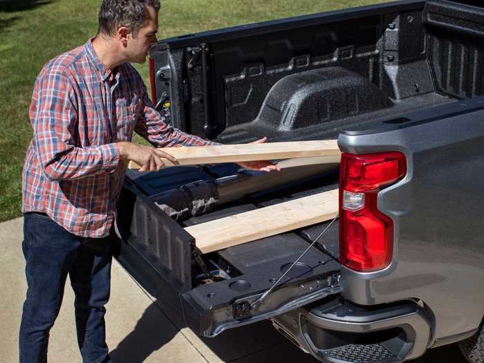 The fancy tailgate will be an option on the 2021 Chevrolet Silverado 1500, but a Chevrolet spokesperson declined to provide the pricing at this time.