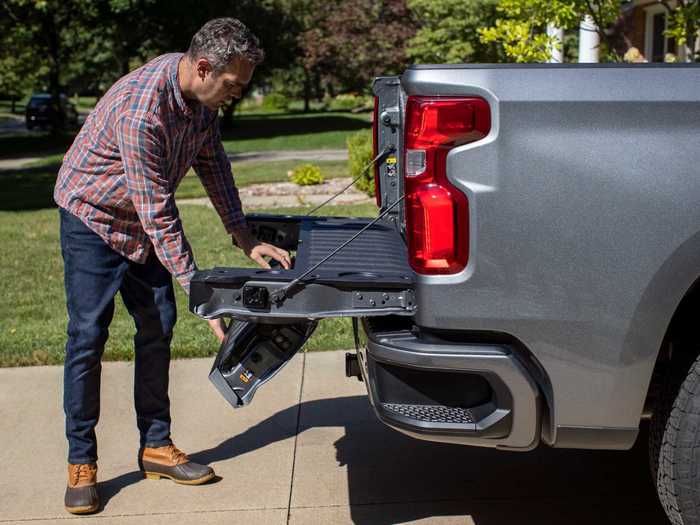 See, the Multi-Flex Tailgate isn