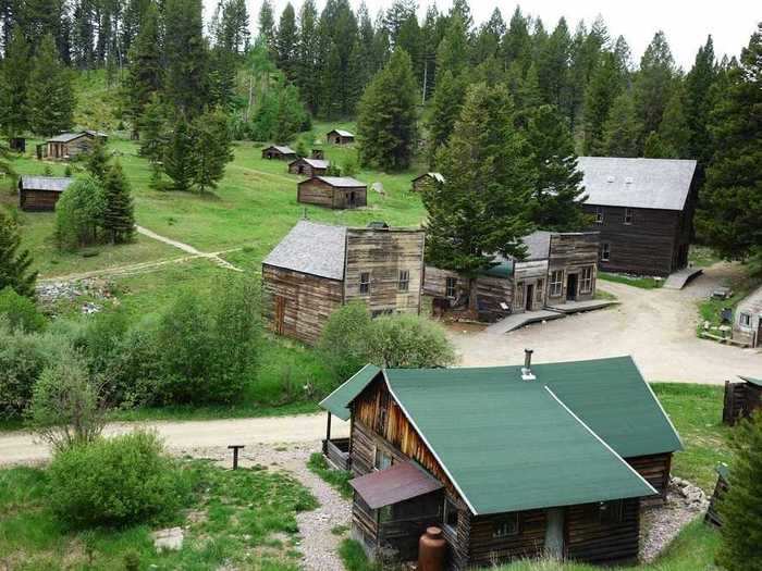 The town sits abandoned today, but the old Kelly