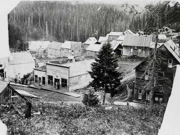 By 1917, the mines in Garnet had produced around $950,000 worth of gold.