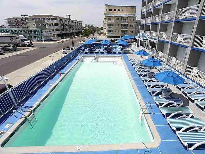 Adventurer Oceanfront Inn – Wildwood Crest