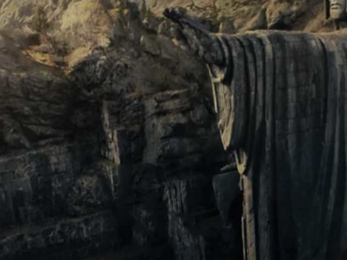 The Gates of Argonath were built as 8-foot-tall miniatures, and the prop design team specifically carved out chunks of the nearby cliff as an in-universe explanation of how the statues were created.