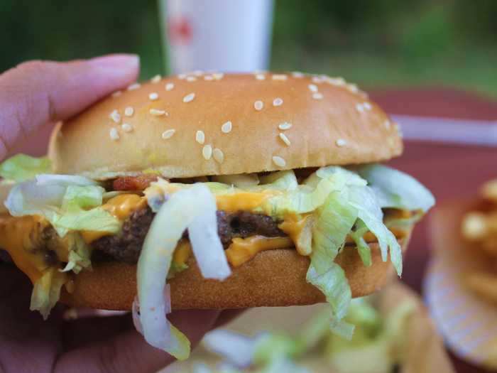 Albeit messy, the shredded lettuce added a crisp and cool texture to the burger that let me convince myself that I