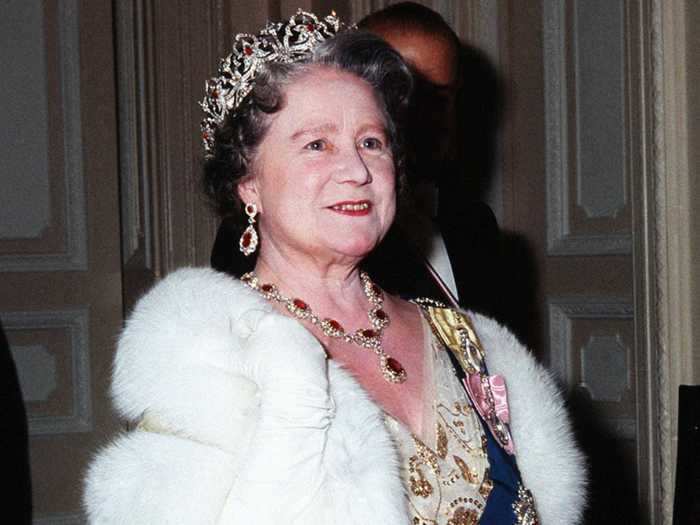 This is what the Queen Mother looked like in 1969.