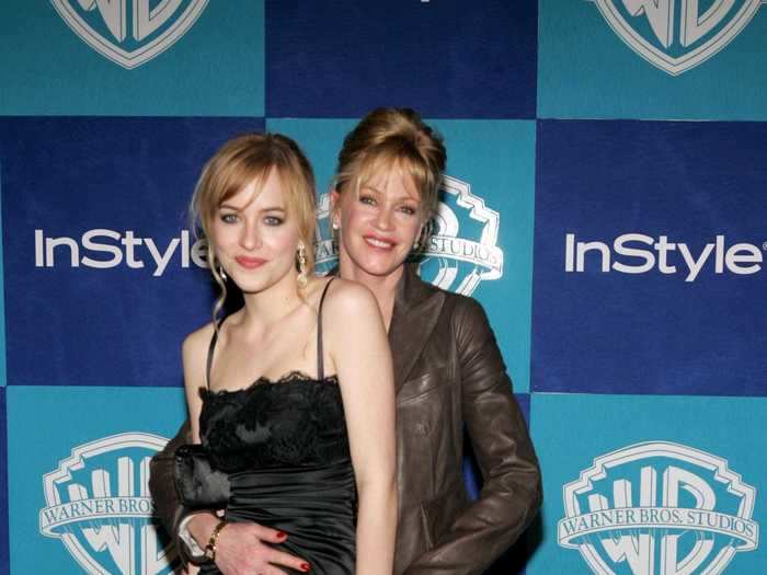 At a Golden Globes after-party in January 2006, she wore a long, silk black dress and posed for photos with her mom.