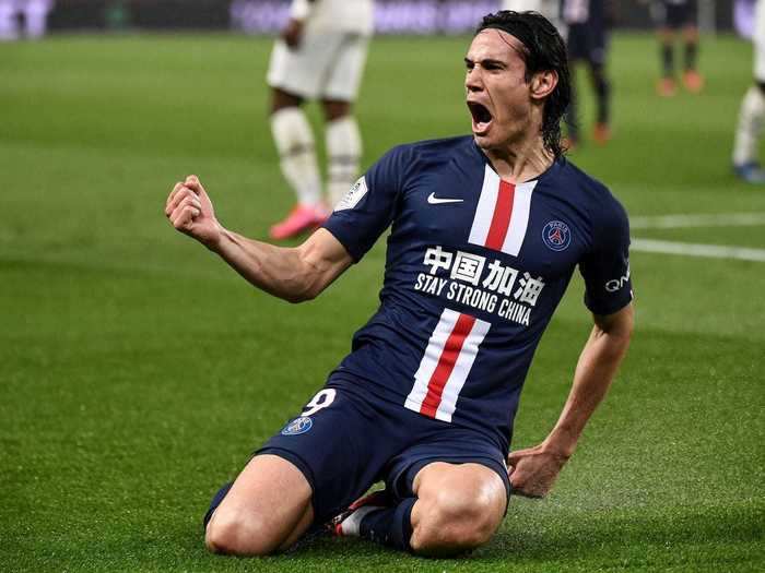 Edinson Cavani – Free agent to Manchester United (free)