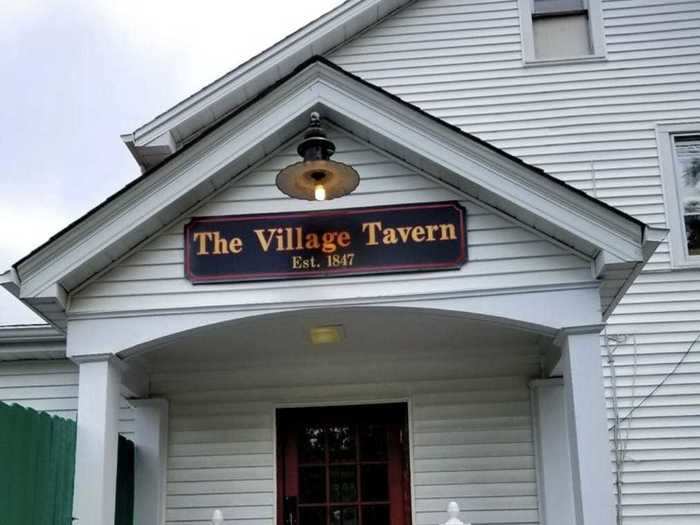 ILLINOIS: The Village Tavern, Long Grove