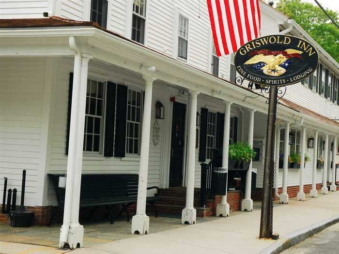 CONNECTICUT: The Griswold Inn, Essex