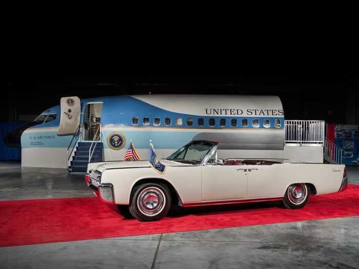 Both limos, along with other presidential memorabilia — like a replica of the JFK-era Air Force One — will go under the hammer on October 14.