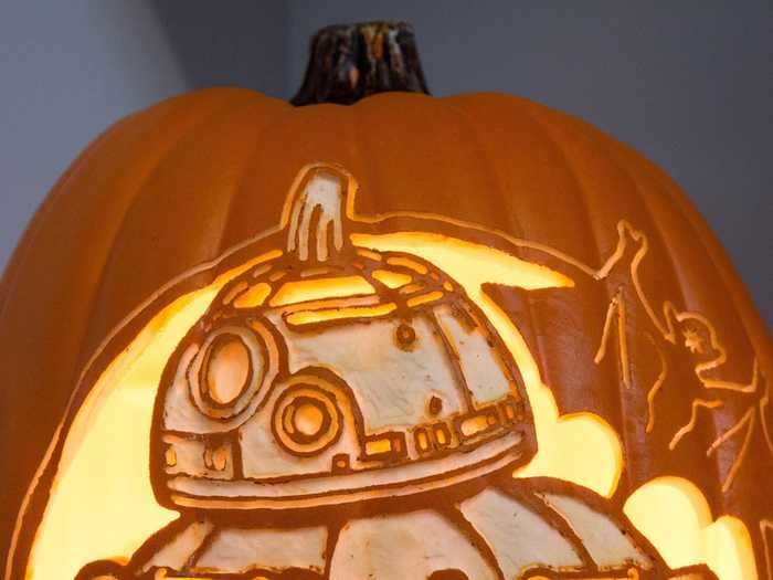 This detailed carving pays homage to "Star Wars."