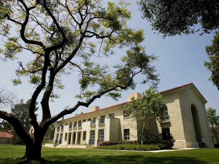 Students at Pomona College are remote and pay $54,774 for the year.