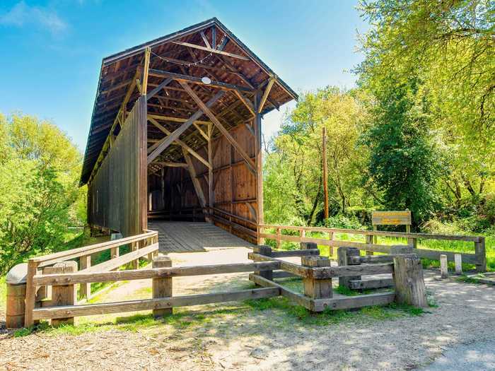 The Felton Covered Bridge in Felton, California, is the tallest in the US.