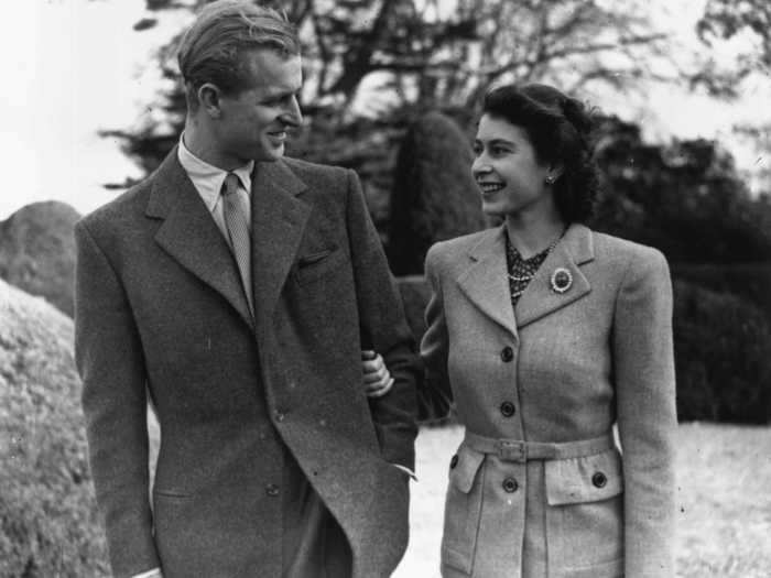 Queen Elizabeth herself has also worn chic, fall-appropriate styles in the past.