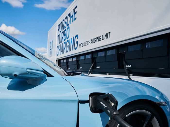 The trailer has been tested at several events across Europe, completing 5,000 "charging operations" in various environments, including some in freezing conditions.