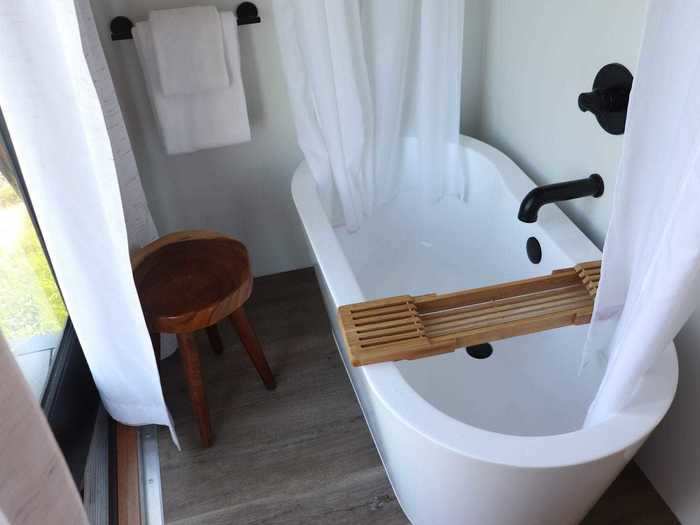 Like most luxury hotels, the tiny house also had a great bathtub, which was one of my favorite features.