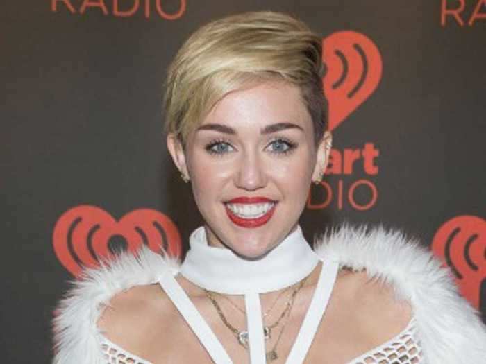 Miley Cyrus said she once "made eye contact" with an alien.