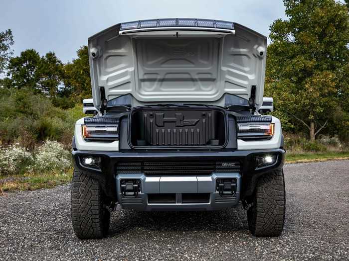 The less expensive Hummer EV2X trim for $89,995 will be available in spring 2023.