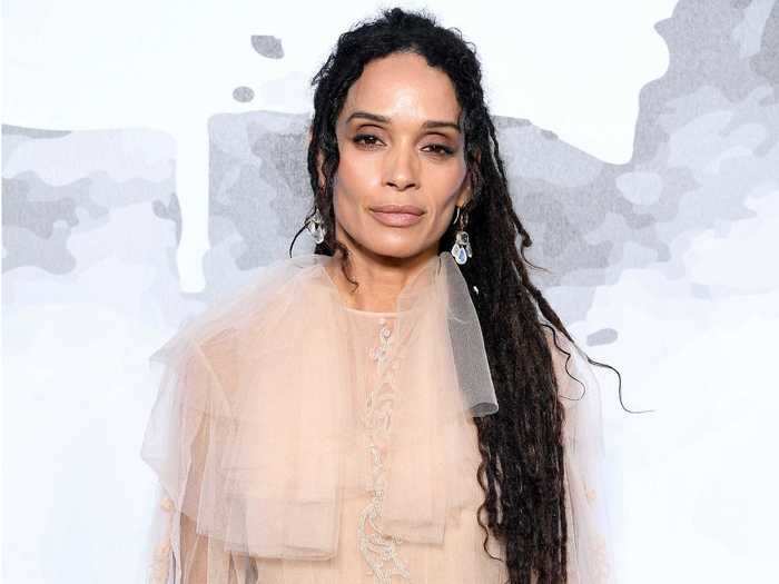 Lisa Bonet was born on November 16.