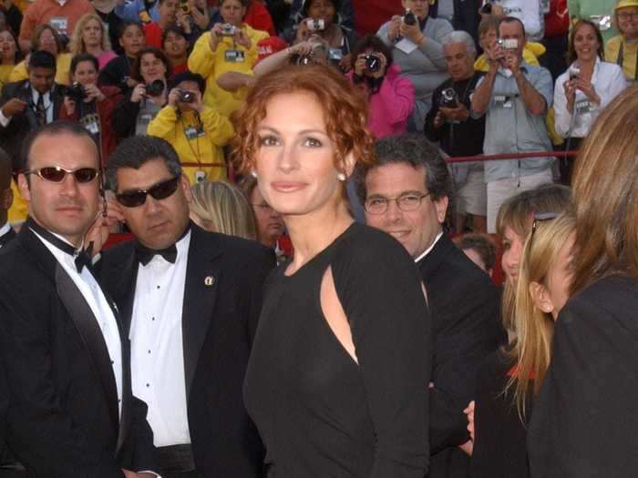 In 2002, Roberts turned heads at the Academy Awards.