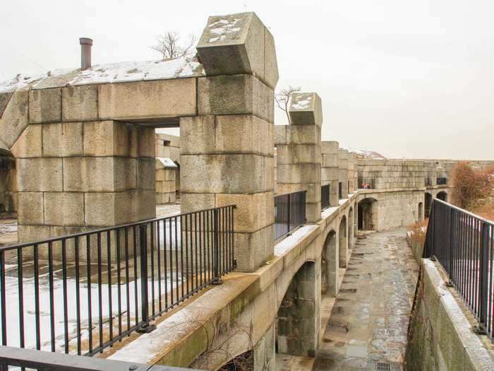 If the fort were open, you could go up to the second floor for more views of the park.