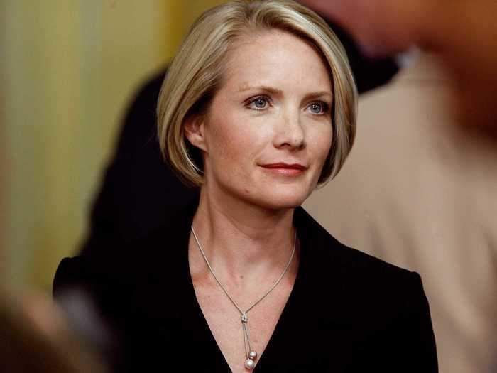 In September 2007, she became the official press secretary after Snow had to step down, because he had terminal cancer.