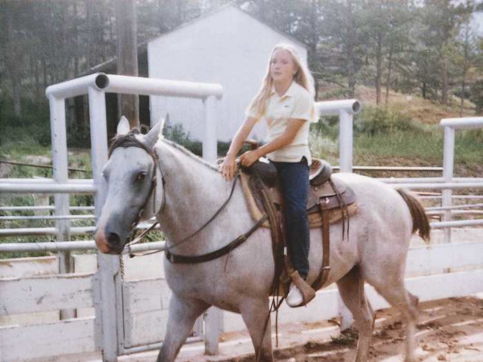 Perino spent her summers on her grandfather’s ranch in Newcastle, Wyoming. She told Fox News the lifestyle helped her keep positive and calm.