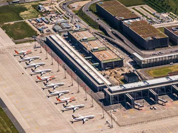 Terminal 2 houses 12 non-jetway equipped gates, preferred by low-cost carriers as they