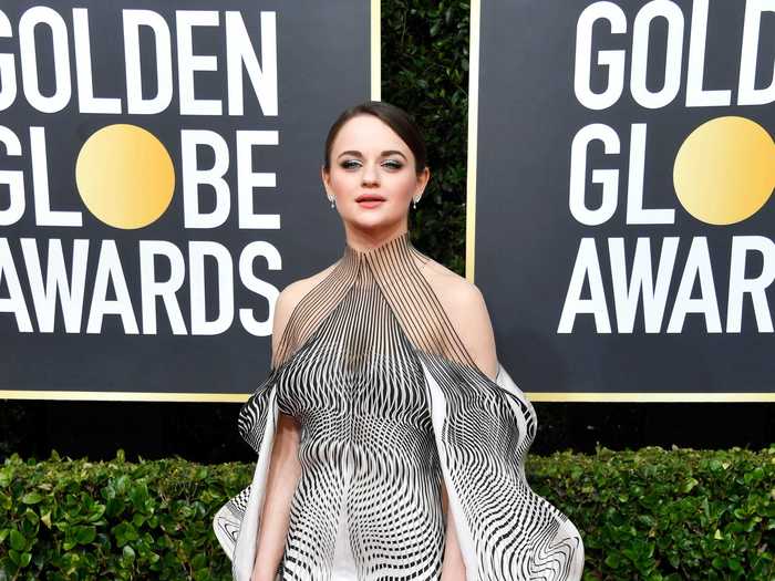 Joey King looked like a walking optical illusion at the 2020 Golden Globes.