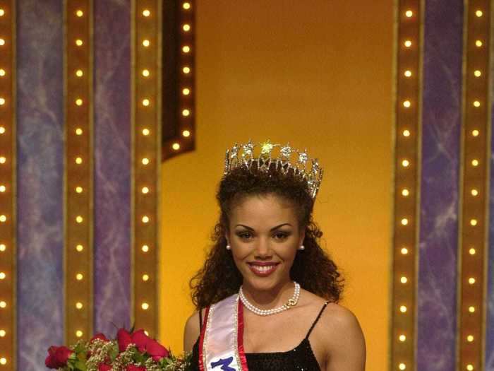 Lynnette Cole was crowned Miss USA 2000.