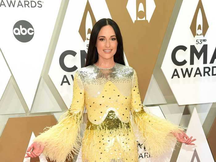 Kacey Musgraves channeled the 1970s on the CMA Awards red carpet in 2019.