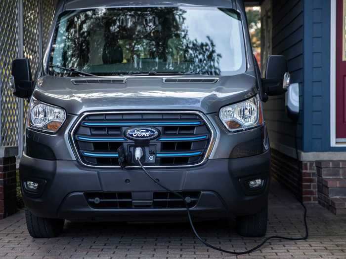 Drivers with the low-roof cargo model charging with a 115-kilowatt DC fast charger can hit a 30-mile charge in about 10 minutes, and a 45-mile charge in about 15 minutes.