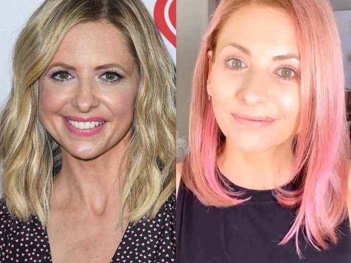 Sarah Michelle Gellar also showed off her new pink hair while in quarantine.