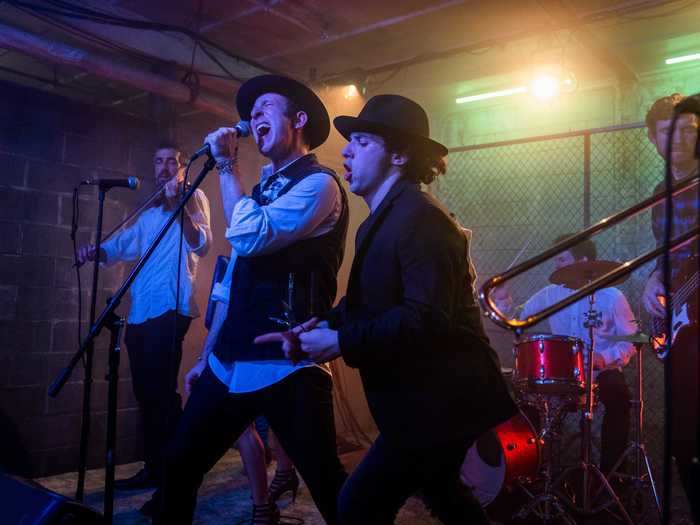 The band who played the Challah Back Boys featured real New York City musicians.